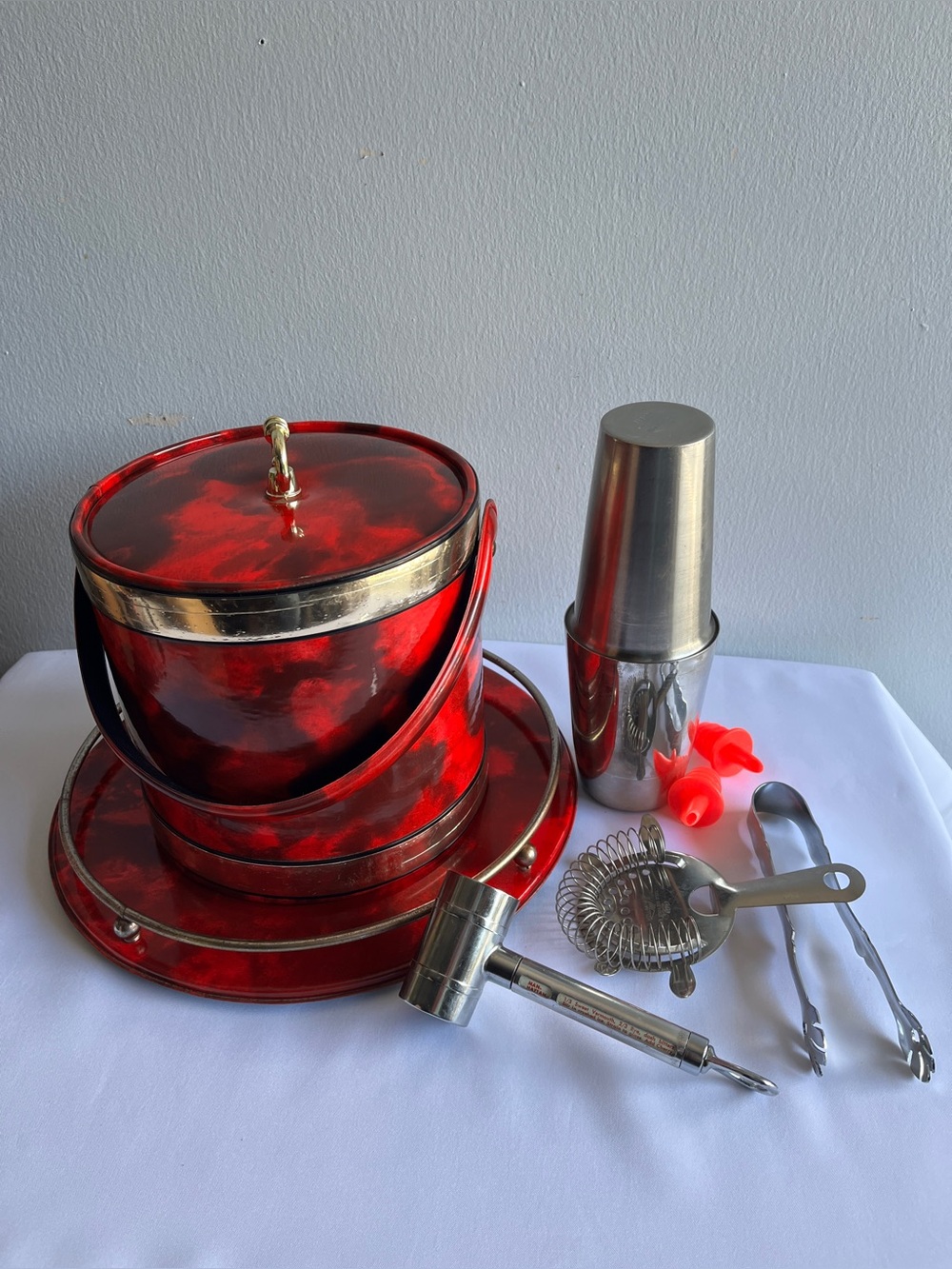 VTG Kraftware MCM Vinyl Ice Bucket Tray Accoutrements Tortoise Brown Red Marble